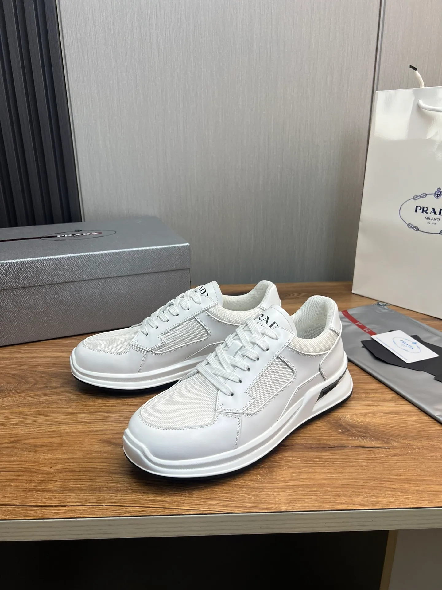 Men's shoes 💰620💰 [PRADA] Men's shoes are popular in the counter, official website is synchronized, 1 high-quality shipment ✔️Original cowhide stitching mesh + cowhide lining, 1🆚1 replica, original original bottom, 38-45 (45 customized, non-refundable)